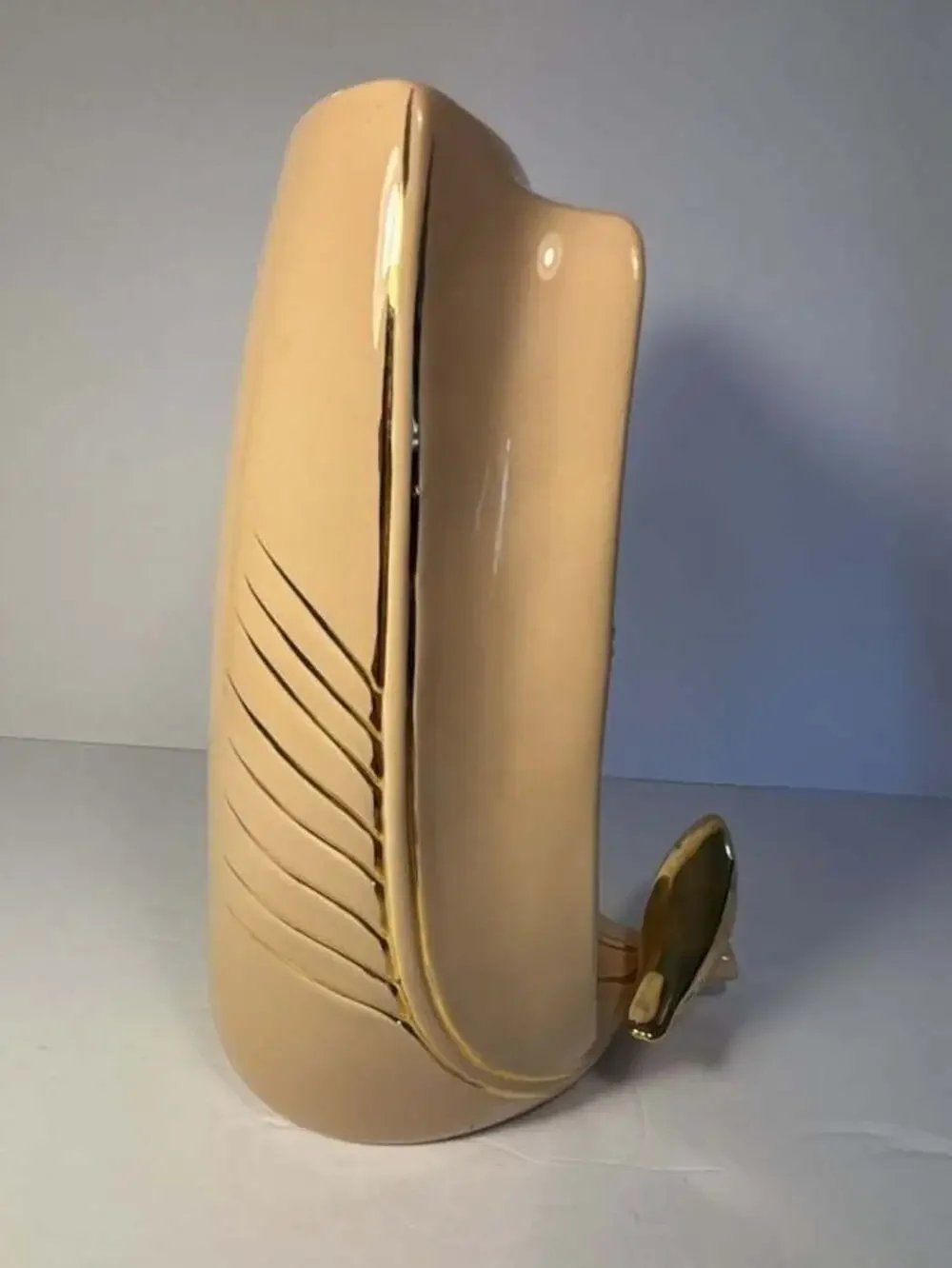 Vintage Mid-Century Modern Pink Ceramic Wall Pocket Vase with Gold Trim